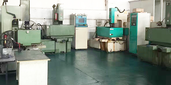 淺析注塑加工中輔助設(shè)備的重要性