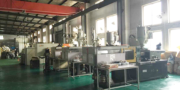 聞辭模具告訴您注塑加工過(guò)程中如何避免異味的產(chǎn)生