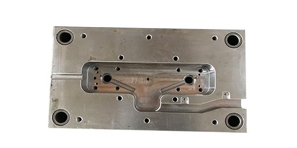 注塑模具維護注意事項-聞辭模具